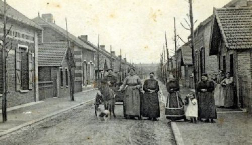 Famille de Corons dans le Nord