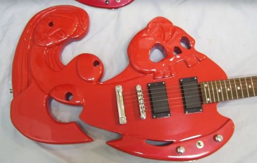 Guitare laide 11