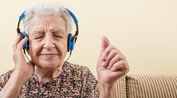 L’intérêt d’apprendre la musique quand on est senior